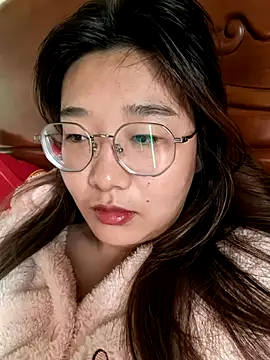 Snapshot of sisi-maiden chatting on 16, 3, 2026 sisi-maiden online show from 16, 3, 2026