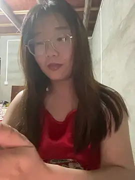 Snapshot of sisi-maiden chatting on 4, 4, 2026 sisi-maiden online show from 4, 4, 2026