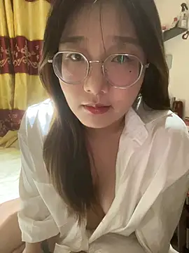Snapshot of sisi-maiden chatting on 30, 4, 2026 sisi-maiden online show from 30, 4, 2026