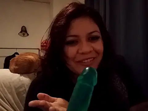 Snapshot of Kitty_WetXxX chatting on 23, 12, 2025 Kitty WetXxX online show from 23, 12, 2025