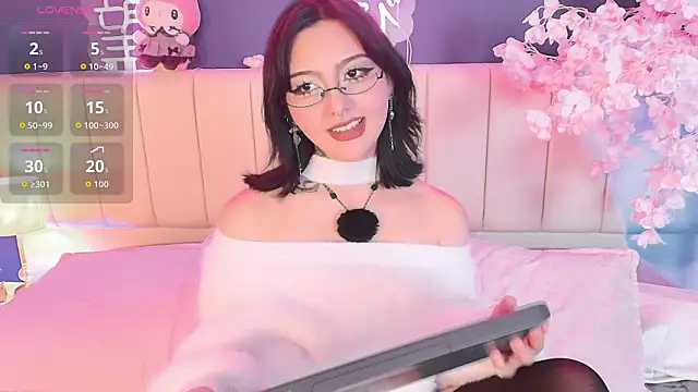 Shizuko  online show from 28, 2, 2026