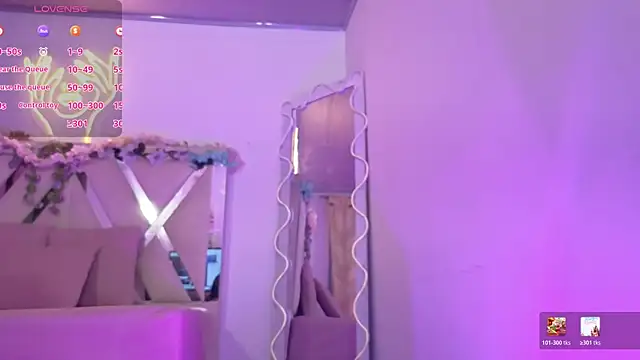 Snapshot of ZURY_TAY chatting on 1, 4, 2026 ZURY TAY online show from 1, 4, 2026