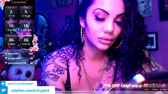 Snapshot of Av3ryyBe3 chatting on 13, 12, 2025 Av3ryyBe3 online show from 13, 12, 2025
