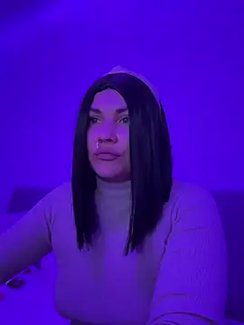 Snapshot of MiaKiittyy chatting on 4, 5, 2026 MiaKiittyy online show from 4, 5, 2026