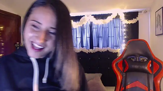 Sofia-mel online show from 4, 10, 2025