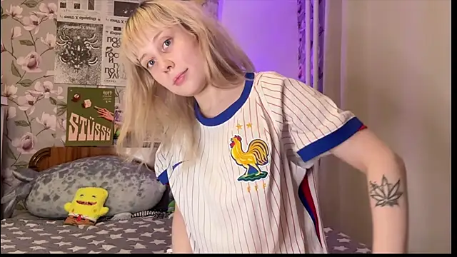 Snapshot of s1lvercherub chatting on 13, 7, 2026 s1lvercherub online show from 13, 7, 2026