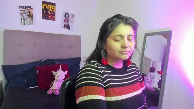 TifanyAmazinng online show from 5, 2, 2026