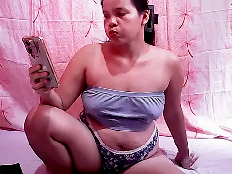 Snapshot of Sexylyka30 chatting on 26, 6, 2026 Sexylyka30 online show from 26, 6, 2026