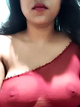 Snapshot of SugarWithSpice chatting on 4, 5, 2026 SugarWithSpice online show from 4, 5, 2026