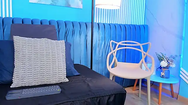 ariannaliss online show from 9, 1, 2026