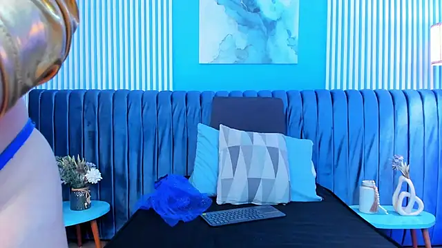 ariannaliss online show from 14, 1, 2026