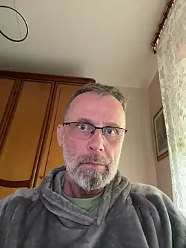 Snapshot of Lynceus chatting on 19, 5, 2026 Lynceus online show from 19, 5, 2026