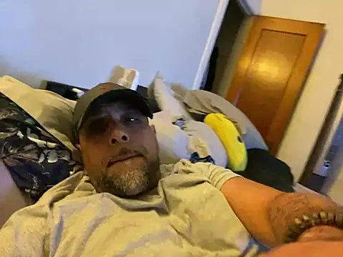 Snapshot of strokingmy1 chatting on 8, 7, 2026 strokingmy1 online show from 8, 7, 2026