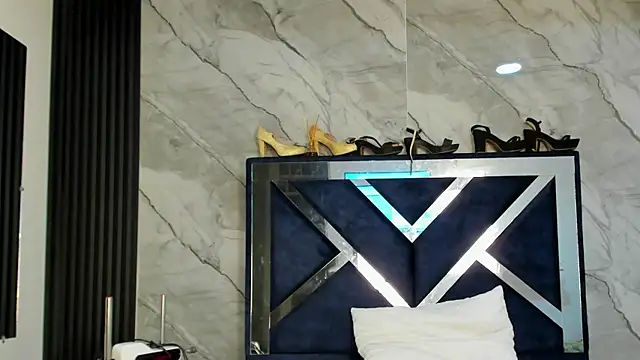 VanessaHard as online show from 10, 1, 2026