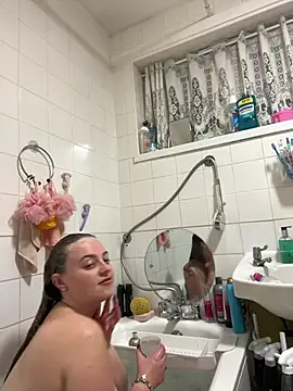 SexySashaxox online show from 1, 2, 2026