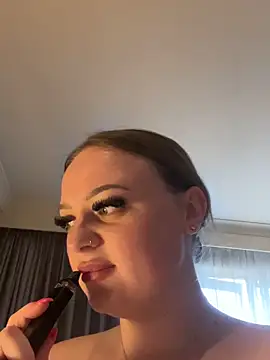 SexySashaxox online show from 10, 4, 2026