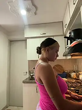 Laia Gomez online show from 5, 2, 2026