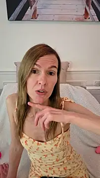 fanny posy online show from 28, 7, 2026