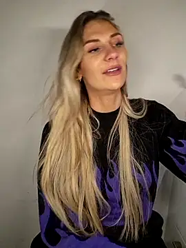 Snapshot of Melody1600 chatting on 19, 10, 2025 Melody1600 online show from 19, 10, 2025