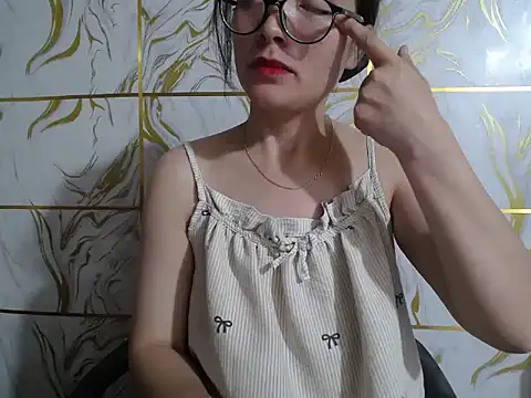 Lyzizi lovely09 online show from 28, 6, 2026
