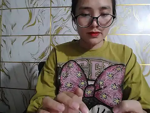Lyzizi lovely09 online show from 8, 7, 2026
