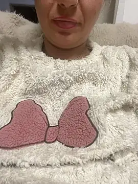 Snapshot of DeboraGaia chatting on 29, 9, 2025 DeboraGaia online show from 29, 9, 2025