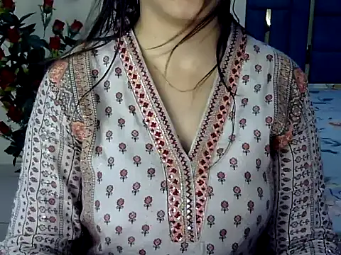 Snapshot of Rumi_cute chatting on 2, 5, 2026 Rumi cute online show from 2, 5, 2026