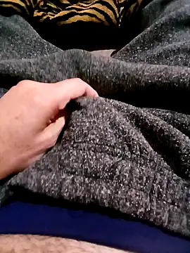 Snapshot of DomDix chatting on 21, 10, 2025 DomDix online show from 21, 10, 2025