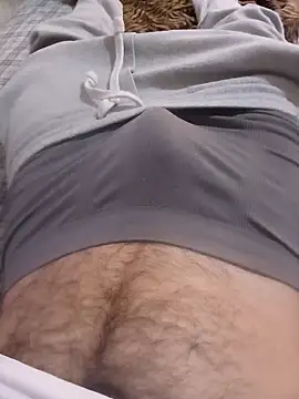 Snapshot of DomDix chatting on 15, 4, 2026 DomDix online show from 15, 4, 2026