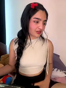 Clementyne30 online show from 24, 11, 2025