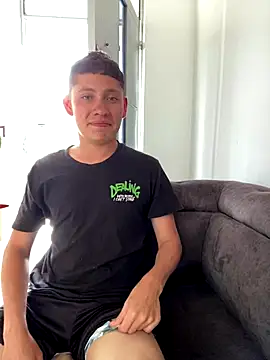 Snapshot of elfernh chatting on 18, 12, 2025 elfernh online show from 18, 12, 2025