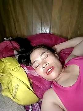 Snapshot of CoMay003 chatting on 12, 2, 2026 CoMay003 online show from 12, 2, 2026