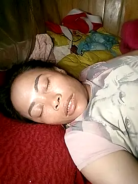 Snapshot of CoMay003 chatting on 8, 4, 2026 CoMay003 online show from 8, 4, 2026