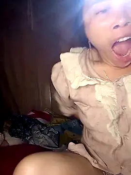 Snapshot of CoMay003 chatting on 10, 4, 2026 CoMay003 online show from 10, 4, 2026