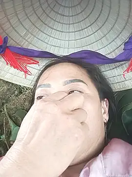 Snapshot of CoMay003 chatting on 14, 4, 2026 CoMay003 online show from 14, 4, 2026