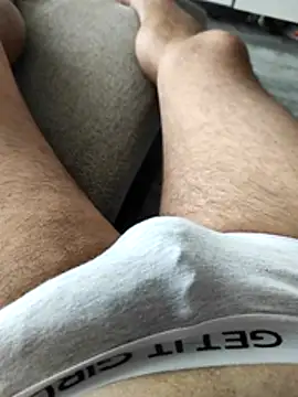 Snapshot of hansvonerotic1 chatting on 18, 11, 2025 hansvonerotic1 online show from 18, 11, 2025