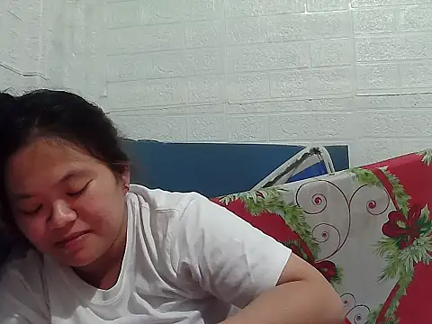 Snapshot of cris_sweety chatting on 17, 10, 2025 cris sweety online show from 17, 10, 2025