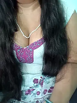 Snapshot of Anjali-bhabhi chatting on 4, 10, 2025 Anjali-bhabhi online show from 4, 10, 2025