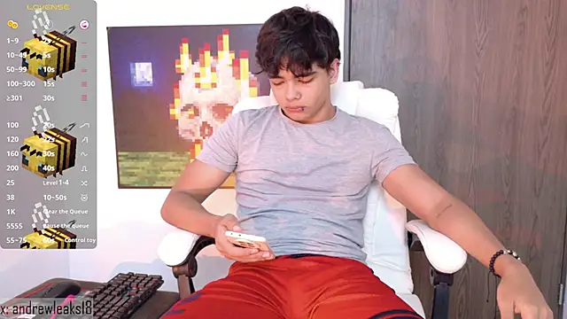 Snapshot of an_drew18 chatting on 9, 11, 2025 an drew18 online show from 9, 11, 2025