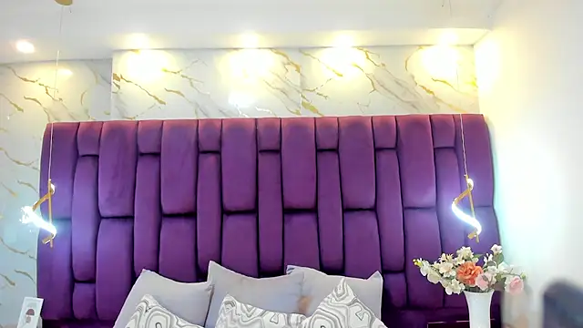 cloe spencerr online show from 7, 11, 2025