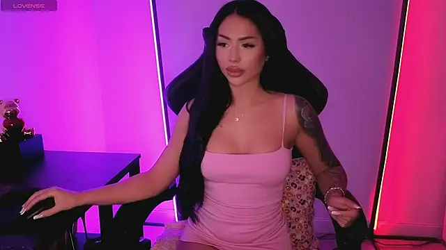 Snapshot of alisonrouge chatting on 15, 2, 2026 alisonrouge online show from 15, 2, 2026