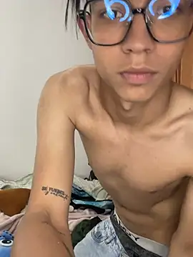 Snapshot of diegoand0911 chatting on 20, 4, 2026 diegoand0911 online show from 20, 4, 2026