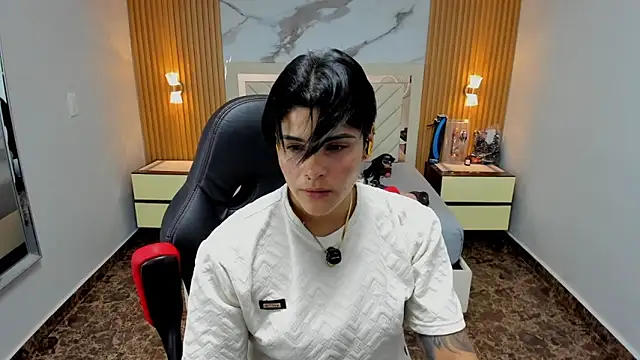 KAROLLJONES1 online show from 5, 1, 2026