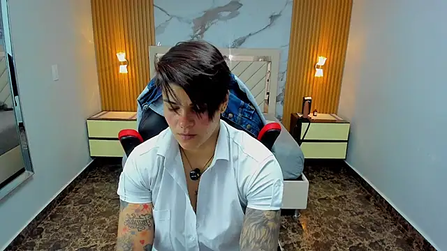 KAROLLJONES1 online show from 3, 3, 2026