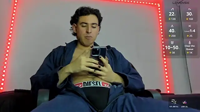 Snapshot of Alexxx_savage chatting on 30, 10, 2025 Alexxx savage online show from 30, 10, 2025