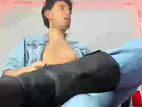Snapshot of Alexxx_savage chatting on 25, 3, 2026 Alexxx savage online show from 25, 3, 2026