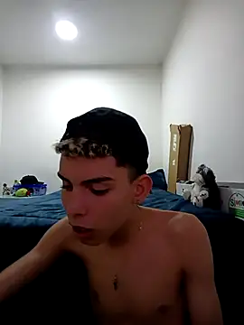 Snapshot of Room_69x chatting on 30, 4, 2026 Room 69x online show from 30, 4, 2026