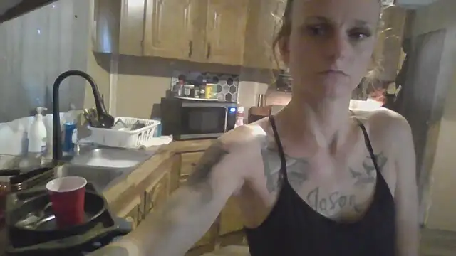 Snapshot of morethemerry chatting on 15, 4, 2026 morethemerry online show from 15, 4, 2026