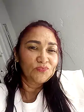 Snapshot of linda_luna29 chatting on 11, 5, 2026 linda luna29 online show from 11, 5, 2026