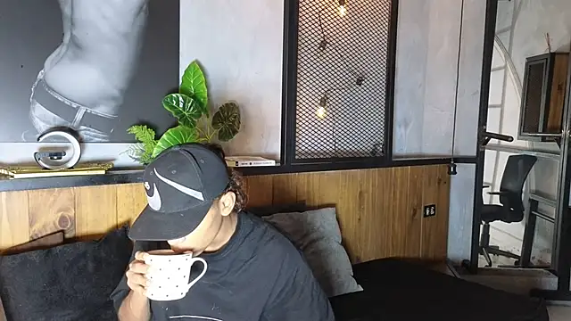 AlanCutee online show from 16, 4, 2026